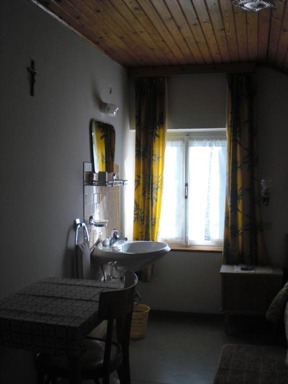 B&B Rosalpina Vigo di Fassa Pokoj fotografie